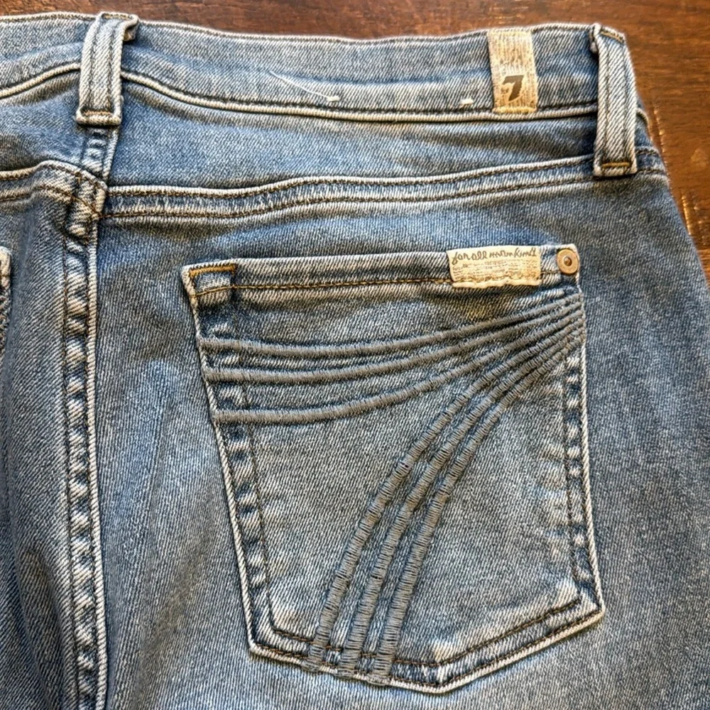 7 for all mankind 7 stitch Pocket Straight leg Jean denim Light Wash sz 29 FLAW